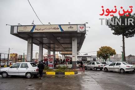 صف طولانی خودروها در «جایگاه‌های بنزین»