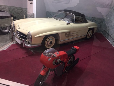 Mercedes Benz SL200