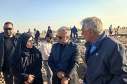 بازدید وزیر راه و شهرسازی از بازسازی محل تعرض دشمن به تاسیسات ریلی