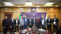 مدیرعامل راه آهن: راه برون رفت از وضعیت فعلی صنعت ریلی، بازنگری در فرایندها است /
نرخ‌ گذاری بلیت قطارها باید متعادل شود 