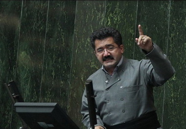 «قسیم عثمانی»، نماینده بوکان استعفا کرد 