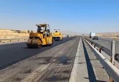 اتمام ترمیم آسفالت آزادراه تبریز به زنجان تا پایان مهر ماه