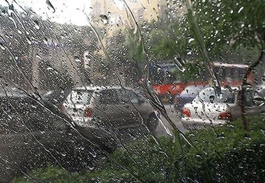 بارش باران و برف در محورهای ۵ استان 