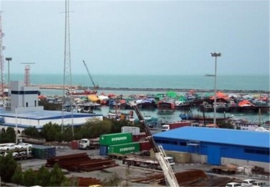 توقف ساخت ۹ سازه دریایی غیرمجاز در بندر مقام بندر لنگه