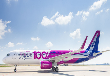 Airlines Begin Restoring Flights Following Ceasefire Agreement