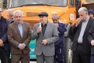 کامیون‌ داران پای کارِ سازندگی و بازسازی کشور هستند