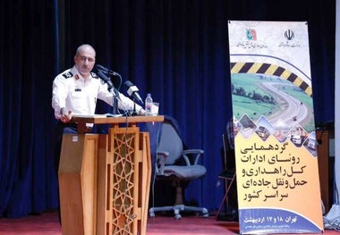 انتقاد رئیس پلیس راهور از فشارهای محلی برای واگذاری حریم راه‌ها 
