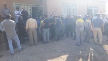 کارگران تراورس در لرستان دست از کار کشیدند