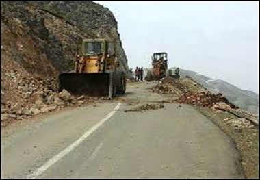 راه‌های روستایی مسدودشده در ایذه بازگشایی شدند
