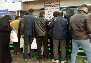 تغییر سیستم فروش بلیت قطار حومه‌ای در ساعات پیک مشکل‌زاست