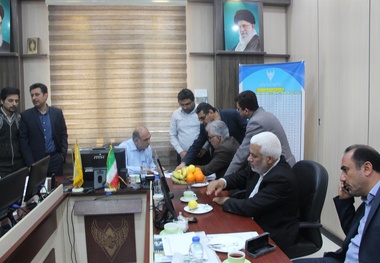 نشست مدیرکل راه آهن جنوب بامسئولین اداره کل بنادر وکشتیرانی وشرکت گاز استان خوزستان