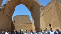 بازدید شهردار تهران از تاق‌کسری