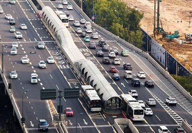 ربات‌ ها پلیس مدیریت ترافیک شهرهای چین شدند 