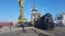 بارگیری محموله بنتونیت برای اولین بار در اداره کل راه آهن شرق  
