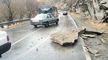 ۱۷۰ مقطع از راه های دسترسی ایلام ریزش برداری شد

