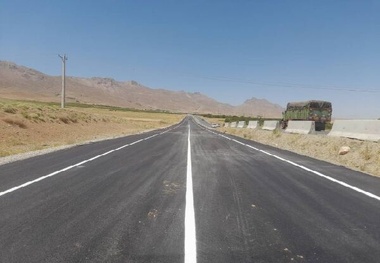 اجرای ۱۸۰ کیلومتر خط کشی در محورهای مواصلاتی استان لرستان 