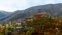 بهشت های پنهان اطراف تهران؛ از آبشار کمرد تا دریاچه لزور و تالاب عشق آباد، مقصد تازه سفرهای نوروزی