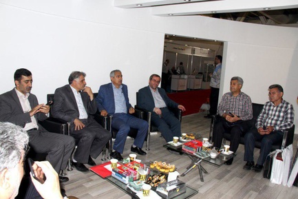 روز نخست نمایشگاه در تراورس