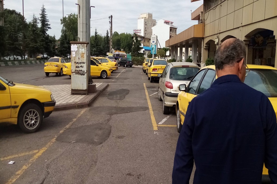 مشکلات رانندگان بین‌ شهری در پایانه رشت؛ از خوابگاه قفل‌ شده تا کمیسیون‌ های مبهم