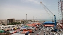 
تخلیه و بارگیری بیش از ۱۸۳ هزار تن کالا‌ی غیر نفتی در بندر شهید باهنر
