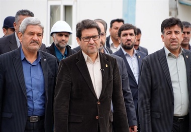 بازدید معاون وزیر راه و شهرسازی از بنادر خوزستان