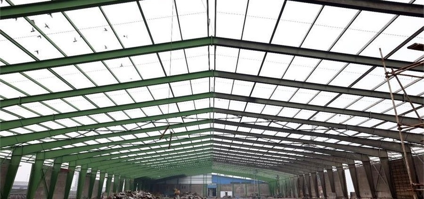 Strategic Warehouses at Imam Khomeini Port Reach 80% Completion in Major Overhaul Project