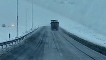 انجام ۲ هزار کیلومتر - باند عملیات برفروبی در راه های استان اصفهان
