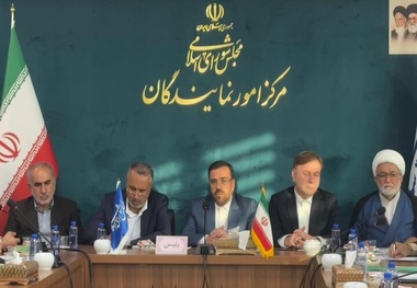تکمیل خط ریلی شیراز-بوشهر- عسلویه با مشارکت بخش خصوصی در دستور کار قرار گرفت