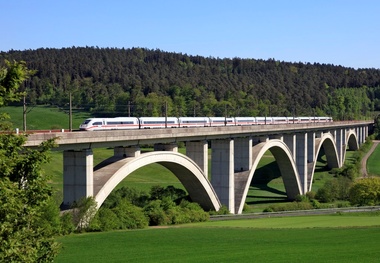 DB Reports Stable ICE Traffic Between Hamburg and Berlin