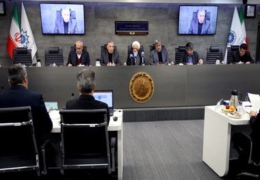 دولت با تغییر مرجع صدور مجوز فعالیت تاکسی‌ های اینترنتی مخالف است