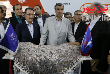رونمایی محمد اسلامی از نشریه قطار