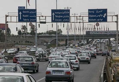 هجوم خودروها به محورهای شمالی/ ترافیک سنگین در هراز و چالوس