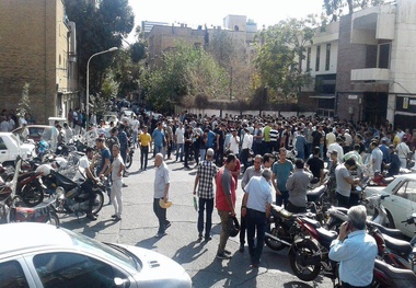 هجوم دلارهای خانگی به بازار 