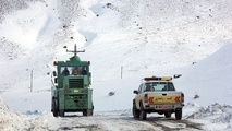 گزارش تصویری تلاش راهداران استان زنجان برای بازگشایی محورهای مسدود روستایی