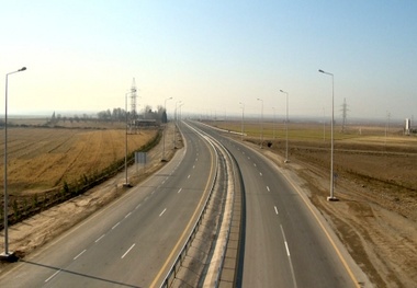 عملیات اجرایی احداثتقاطع غیرهمسطح کمربندی تکاب آغاز شد