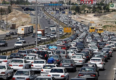 افزایش تردد خودروهای غیربومی در محورهای مواصلاتی استان تهران

