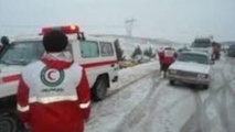 هلال احمر زنجان به 532 مسافر گرفتار در برف و کولاک امداد رسانی کرد