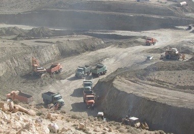 تمام امکانات برای تکمیل آزادراه شیراز اصفهان بسیج شود