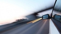 رانندگی روی جدول‌های کنار اتوبان!
