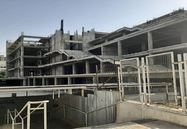 کمبود جای پارک در تهران/ پارکینگ بزرگراه حقانی به حال خود رها شده است