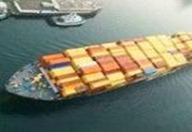 نجات یک شناور باری در گناوه