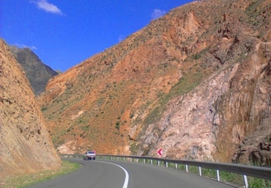 شروع عملیات احداثراه روستای صوفی‌حسن هشترود