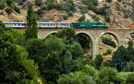 ریل لرستان