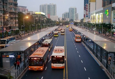 تکمیل احداث ۶ ایستگاه BRT در خیابان‌های عبدالرزاق و ولی‌عصر(عج)

