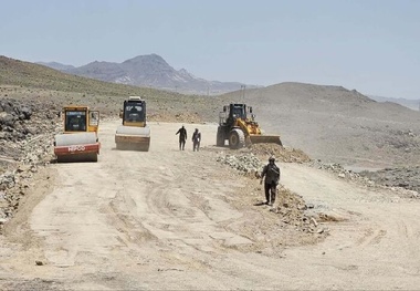 ۲۴۷ کیلومتر بزرگراه و راه اصلی در شمال سیستان و بلوچستان در حال ساخت است