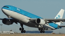 KLM Airbus A330 Suffers Hydraulic Failure at Amsterdam
