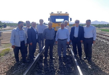 بازدید اعضای کمیسیون عالی سوانح راه آهن از راه آهن اصفهان + عکس