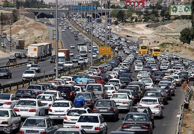 ترافیک نیمه‌سنگین در آزاد راه کرج- تهران