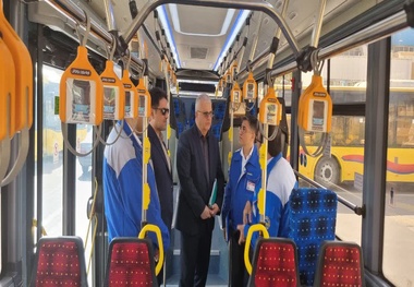 بازدید مدیرعامل اتحادیه سازمان‌ های حمل و نقل شهرداری‌ های کشور از ایران خودرو دیزل
