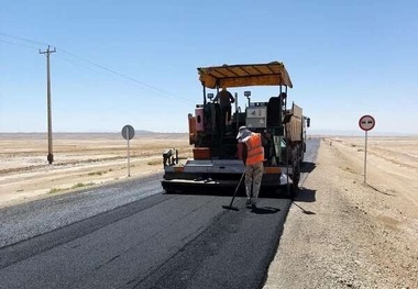 بیش از ۱۱۰ هزار تن آسفالت برای بهسازی راه های کرمانشاه